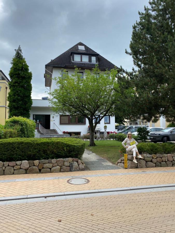 Strandallee Ferienwohnung Timmendorfer Strand Buitenkant foto